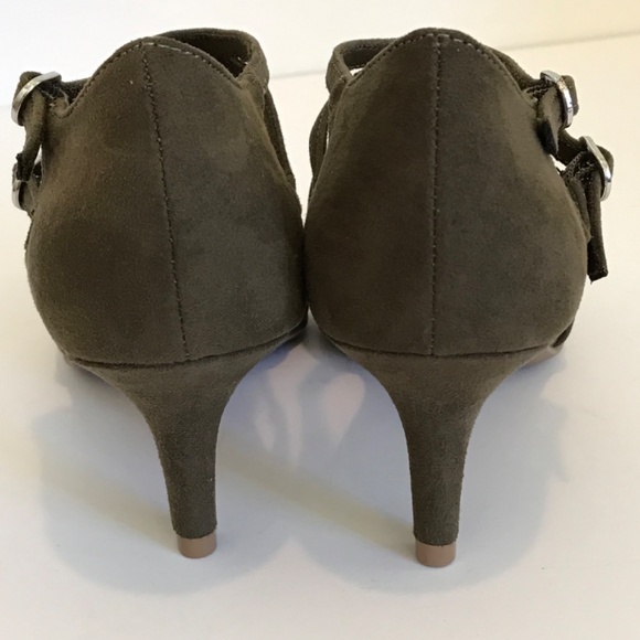 FIONI Clothing Green Kitten Heels with Crisscross Straps - Picture 9 of 16